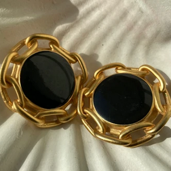 Restyled Vintage | Accessories